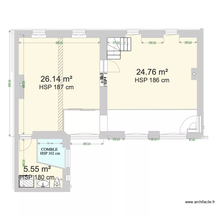 Catherine au sol. Plan de 