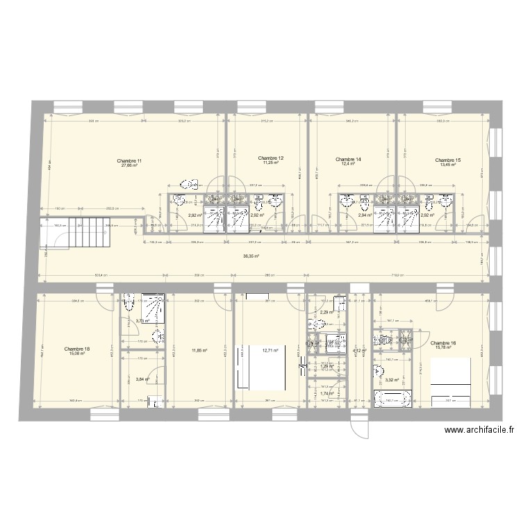 RodinEtageAvecSanitaires Projet4 avec meubles. Plan de 28 pièces et 192 m2