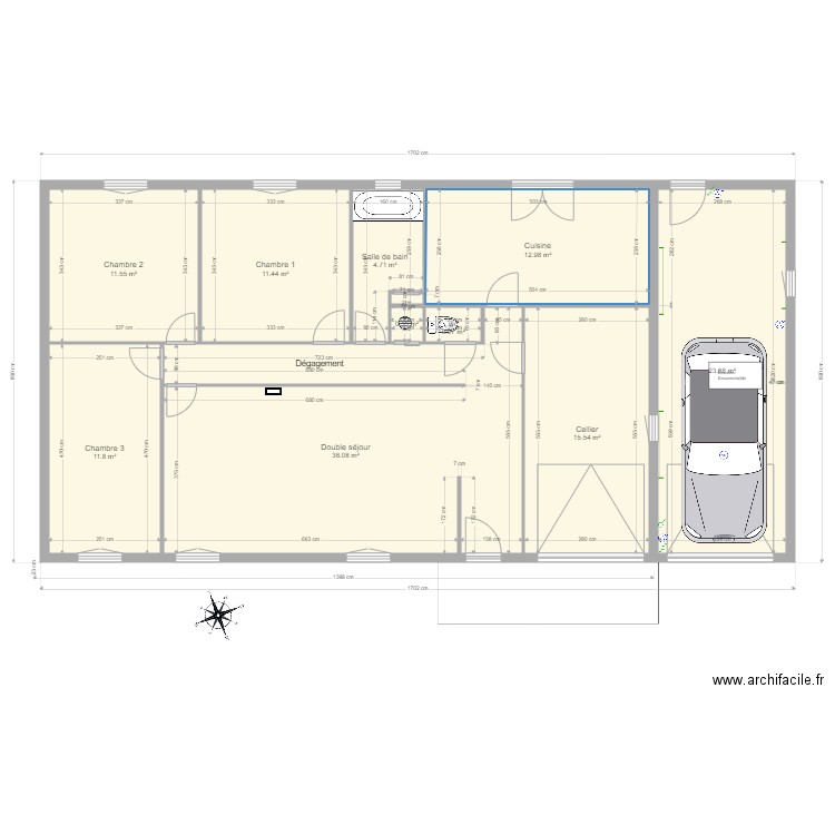 SUSSAC avec garage. Plan de 0 pièce et 0 m2