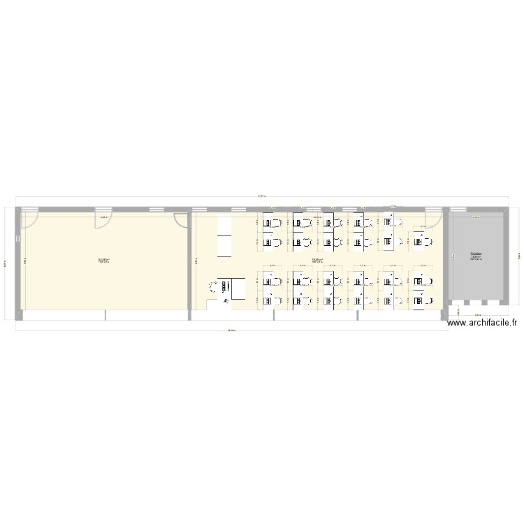 Salle de Formation Nouvelle. Plan de 3 pièces et 147 m2