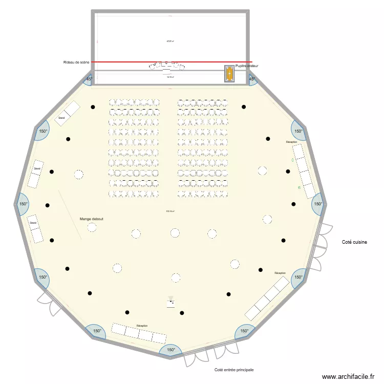 Grande salle avec pav&eacute; centrale 160 chaises et mange debout. Plan de 3  et 596 m²