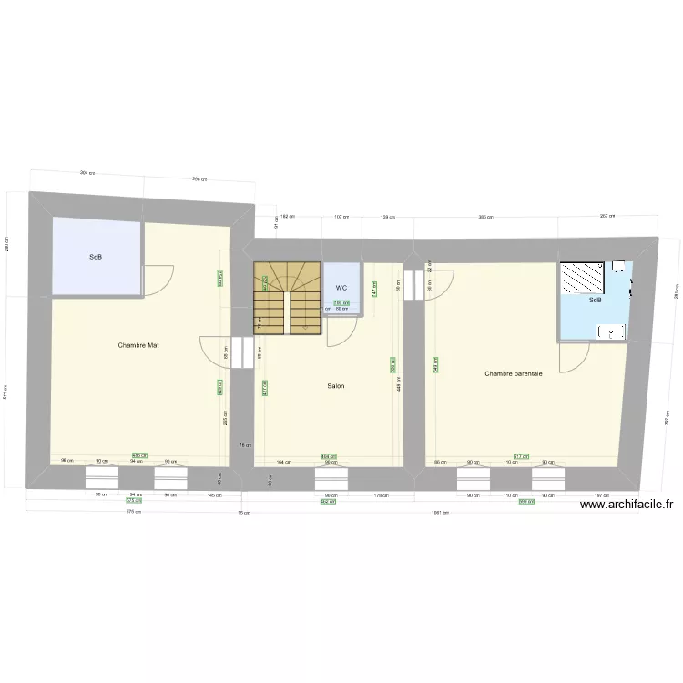 Maison BASE à aménager avec pièces faites. Plan de Maison BASE à aménager avec pièces faites. Plan de