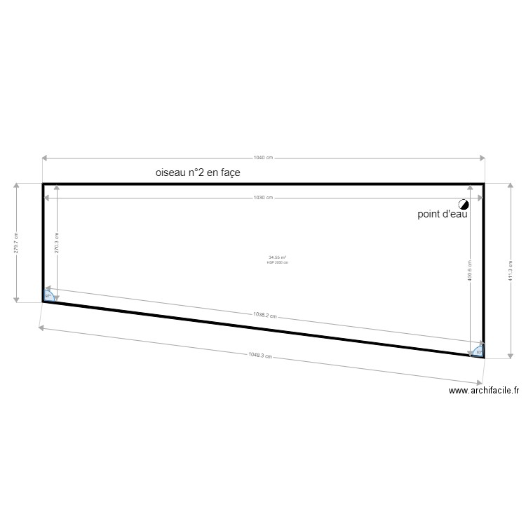 oiseau  en face. Plan de 0 pièce et 0 m2