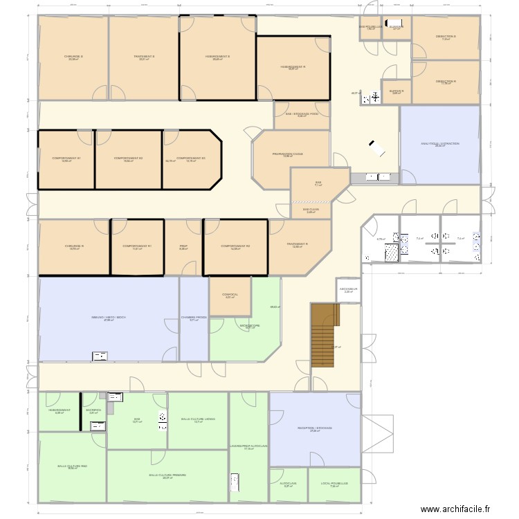 Implantation11. Plan de 44 pièces et 722 m2