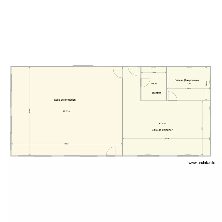 Salle de formation en maison sans cloison. Plan de 