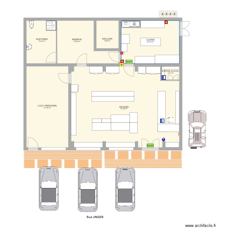 MONTAGNE COUPEE. Plan de 8 pièces et 148 m2