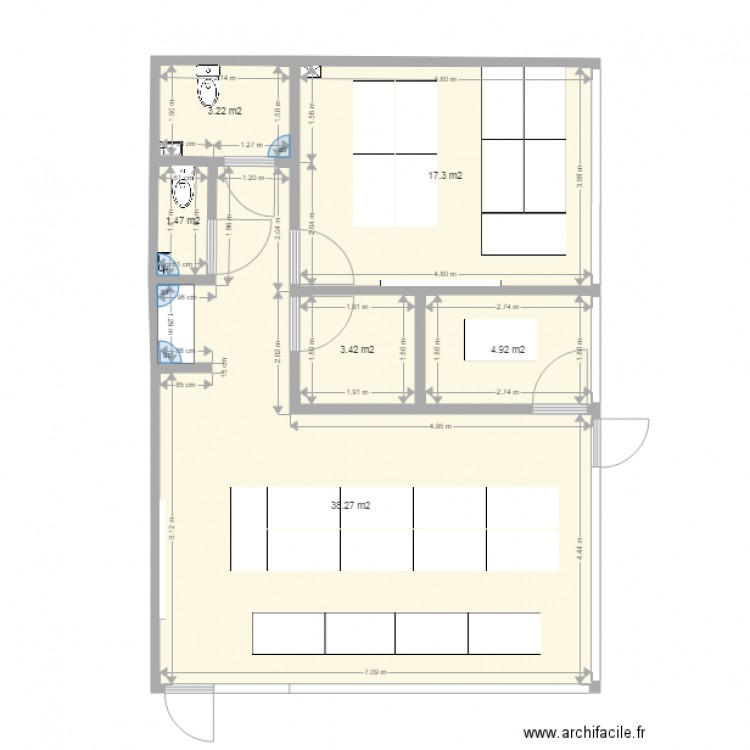 Local atelier plan avec mobilier. Plan de 0 pièce et 0 m2