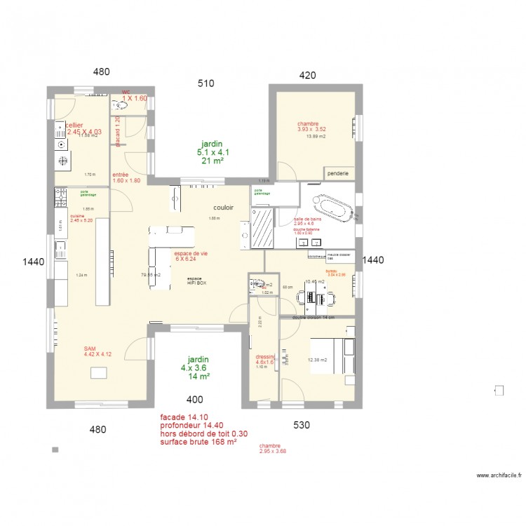 maison en carre. Plan de 0 pièce et 0 m2