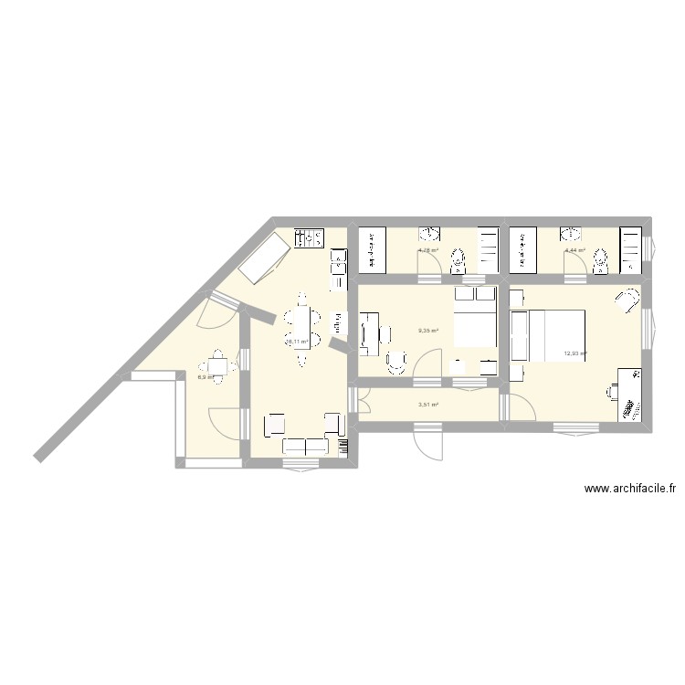 Appartement1. Plan de 7 pièces et 58 m2