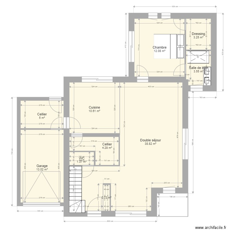 FORTADO RDC. Plan de 10 pièces et 93 m2