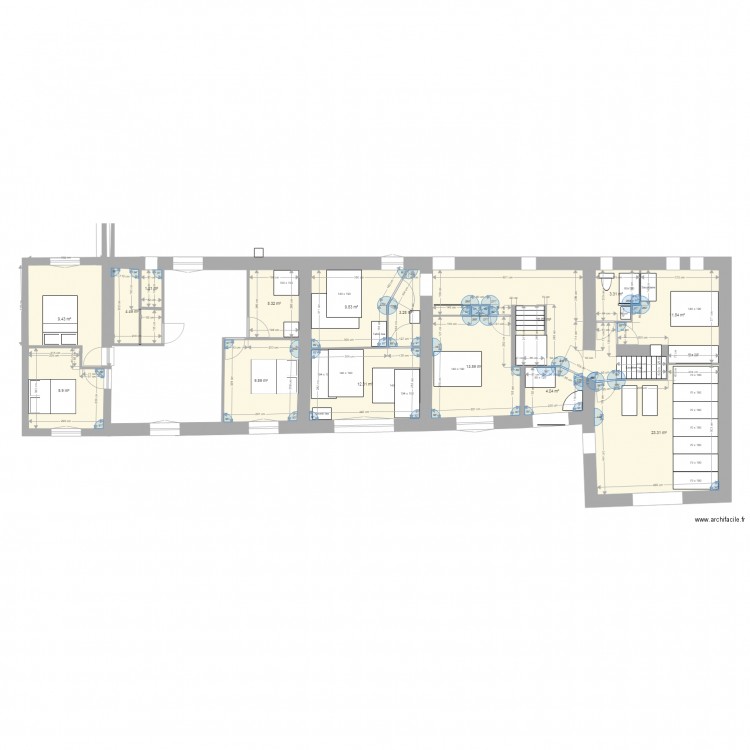 Location 1er Etage. Plan de 0 pièce et 0 m2