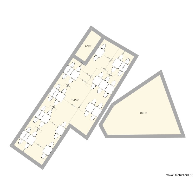 rital. Plan de 1 pièce et 69 m2