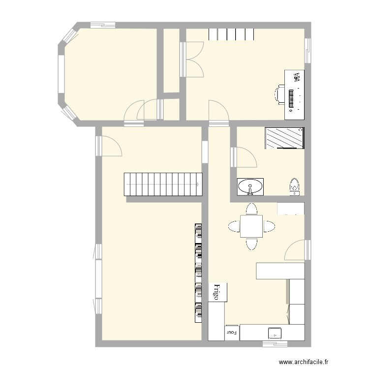 267Montcalm. Plan de 11 pièces et 190 m2