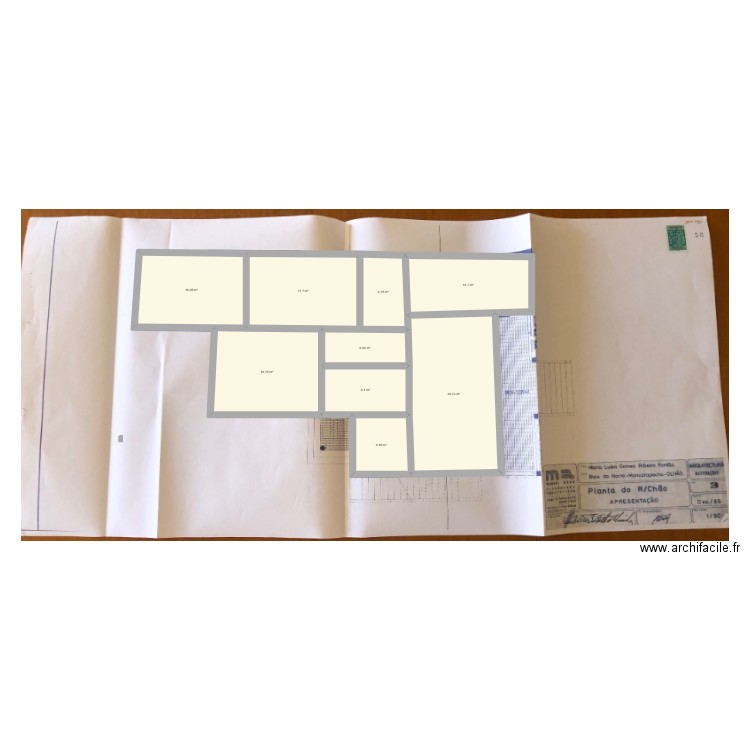 Maison1. Plan de 9 pièces et 127 m2