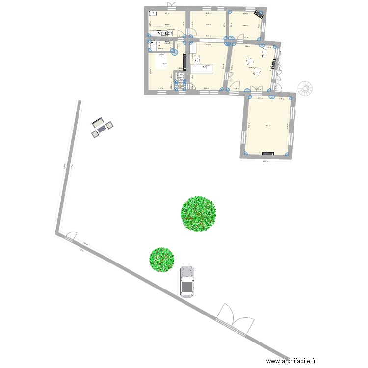 RDC. Plan de 9 pièces et 155 m2