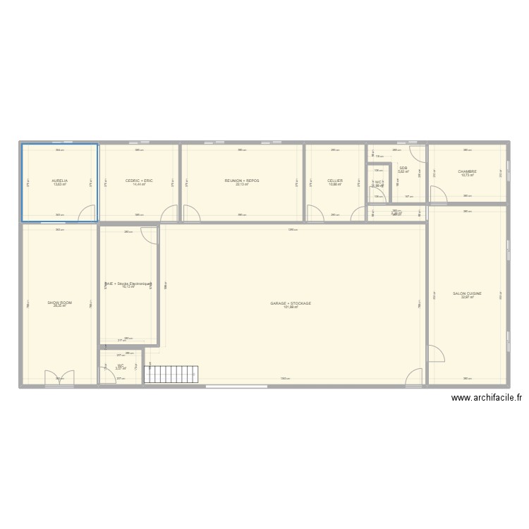 ENTREPOT RDC. Plan de 0 pièce et 0 m2