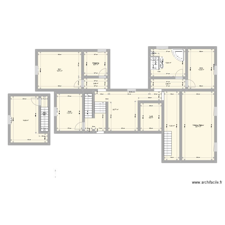 Bannans étage. Plan de 13 pièces et 156 m2