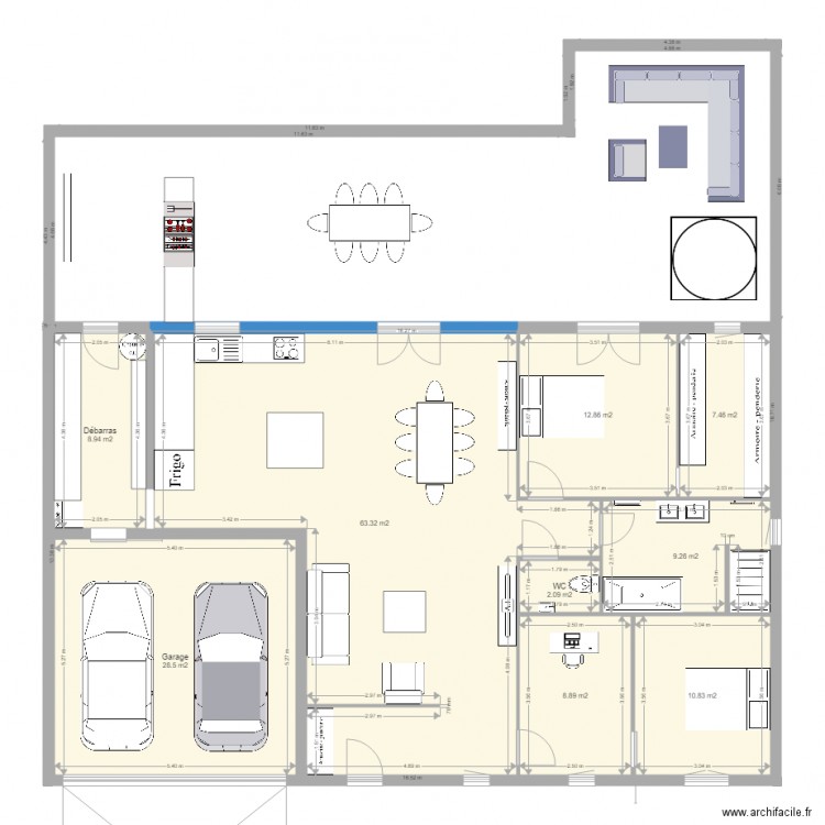 double garage. Plan de 9 pièces et 152 m2