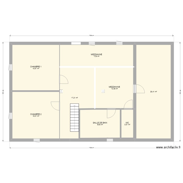 etage. Plan de 8 pièces et 124 m2