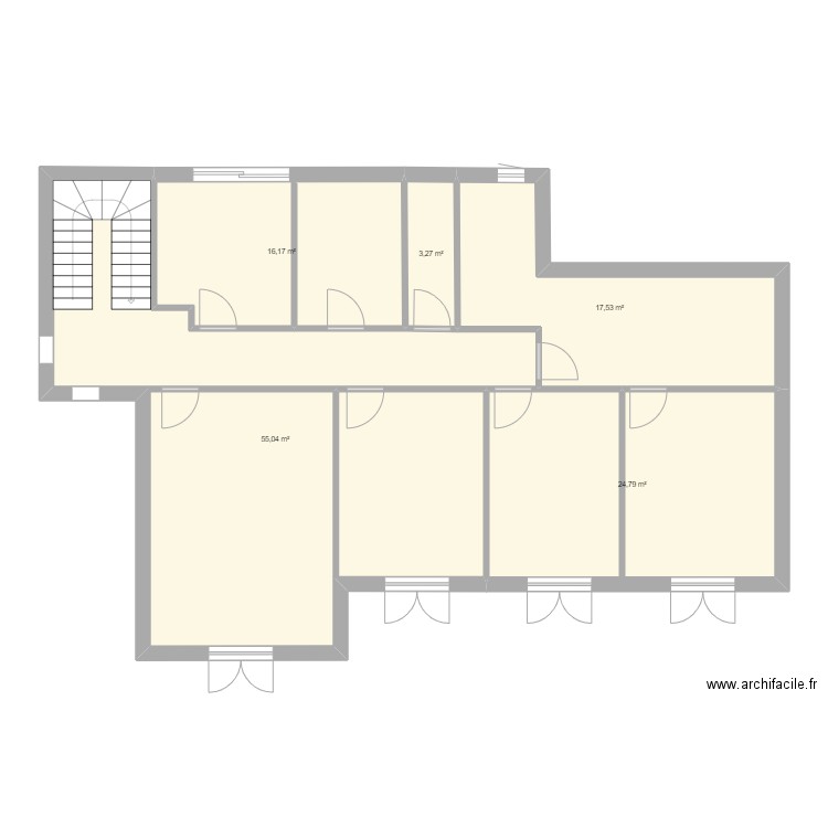 BAS. Plan de 5 pièces et 117 m2