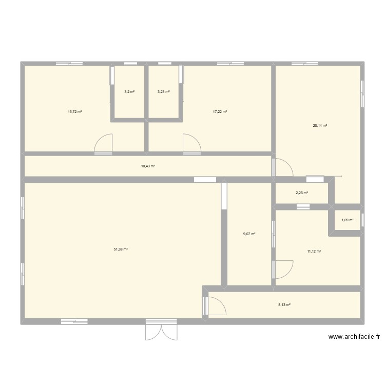 01 maison. Plan de 12 pièces et 154 m2