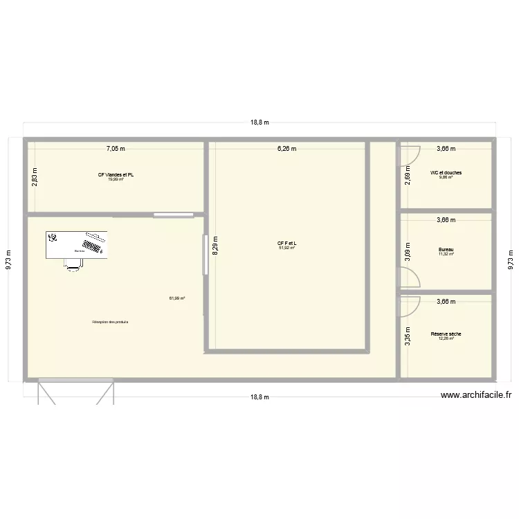 17 et des brouettes. Plan de 6  et 167 m²