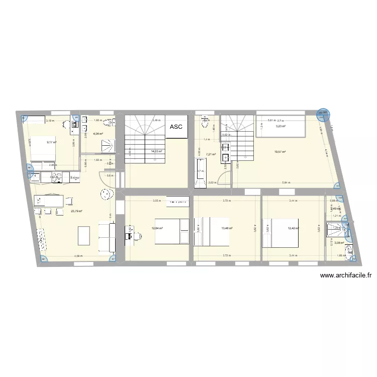 rouill&eacute; 1er &eacute;tage. Plan de 12  et 128 m²