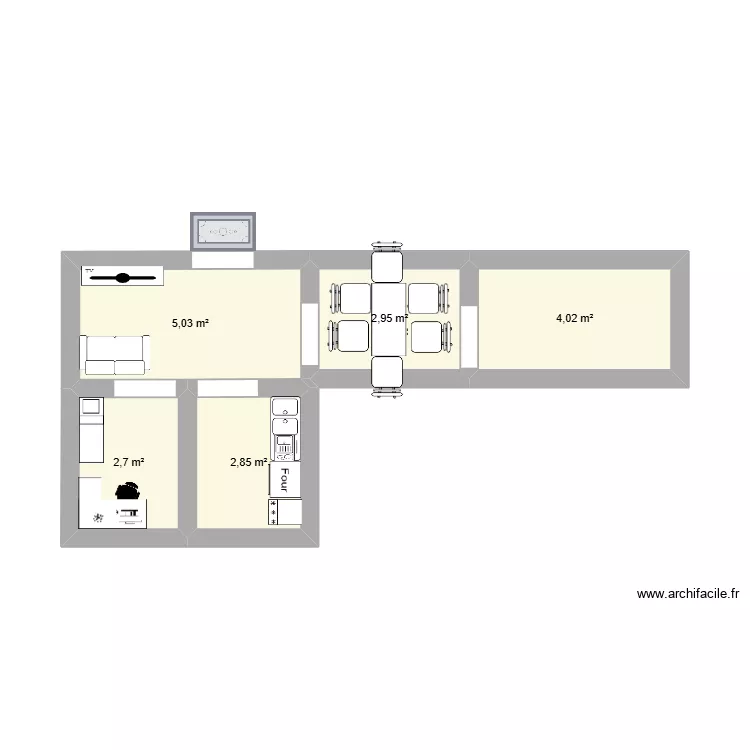 Maison. Plan de 5 pièces et 18 m²