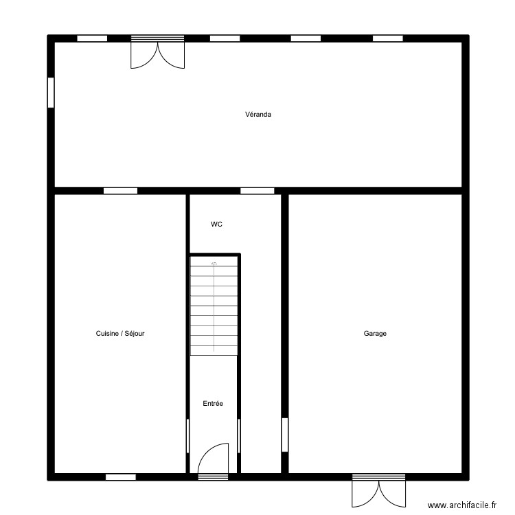 TB IMMO - RDC. Plan de 5 pièces et 117 m2