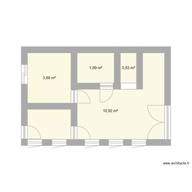 stage. Plan de 4 pièces et 17 m²