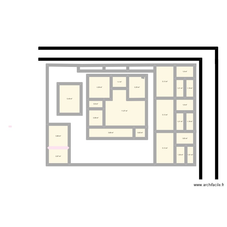 PLAN. Plan de 23 pièces et 68 m2