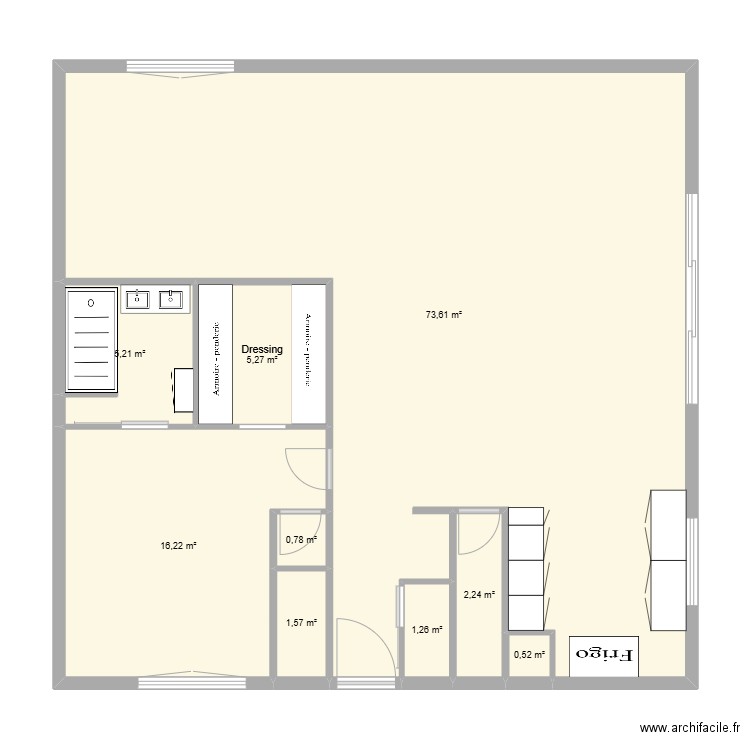 colonieu 2. Plan de 9 pièces et 107 m2