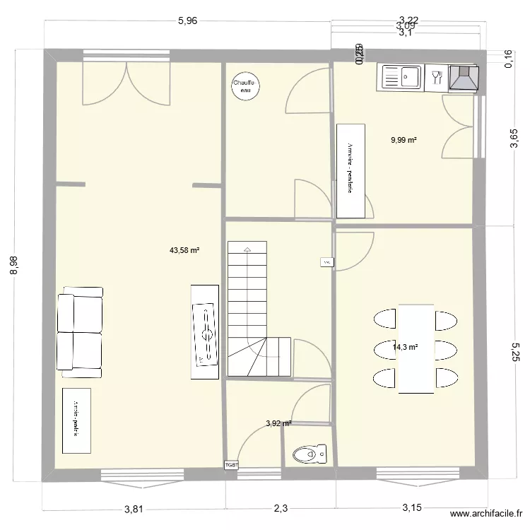 Maurage. Plan de 13 pièces et 226 m²