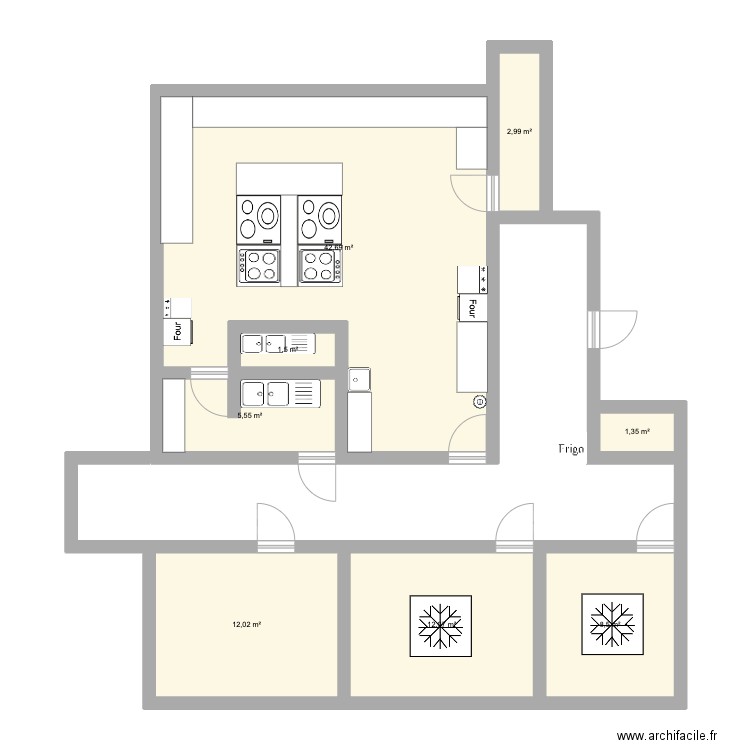 rapport. Plan de 8 pièces et 87 m2