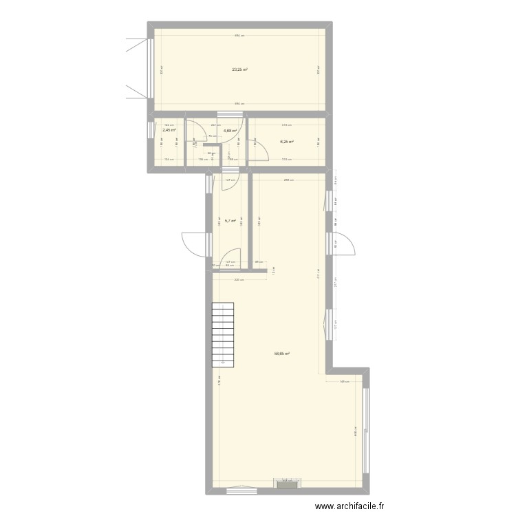 MAISON. Plan de 6 pièces et 101 m2