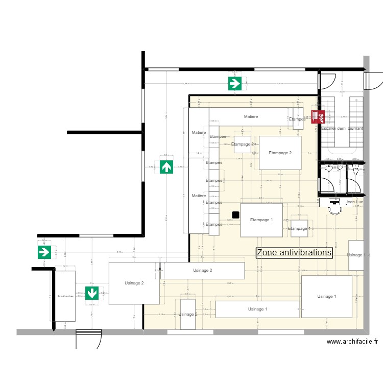 Implantation étampage. Plan de 5 pièces et 156 m2