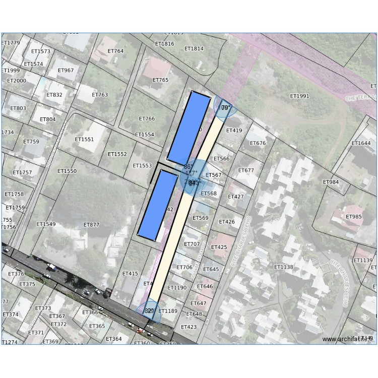 grand bois . Plan de 3 pièces et 2736 m2