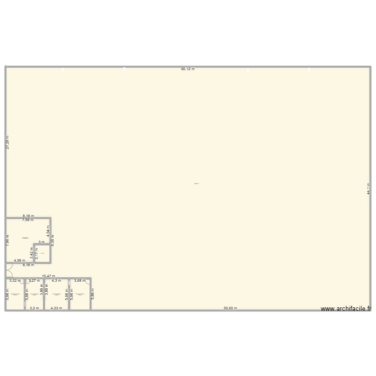 Plan simple. Plan de 7 pièces et -1394 m2