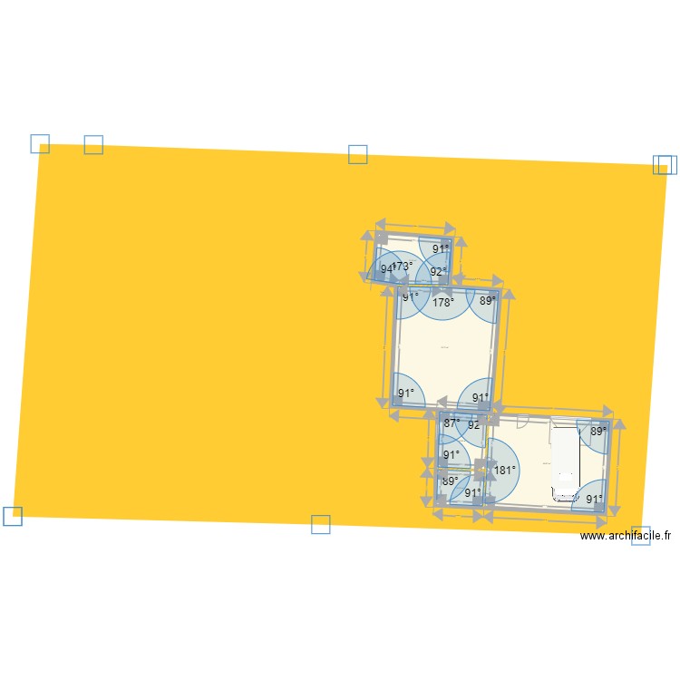 cormolain gara ateliers. Plan de 5 pièces et 196 m2