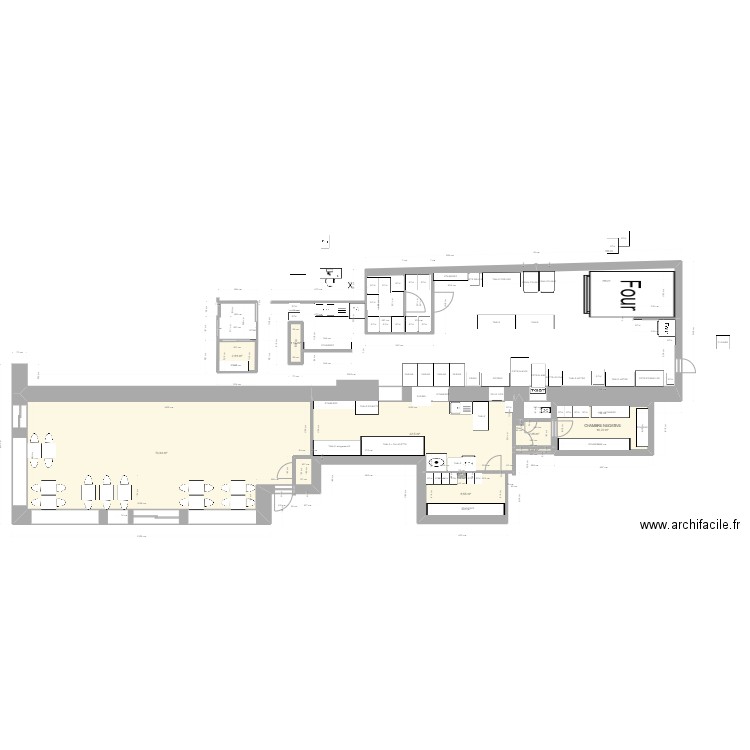 AURAY V3. Plan de 9 pièces et 132 m2