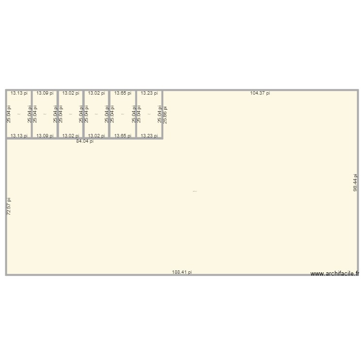 G-10 Hotel. Plan de 7 pièces et 1705 m2