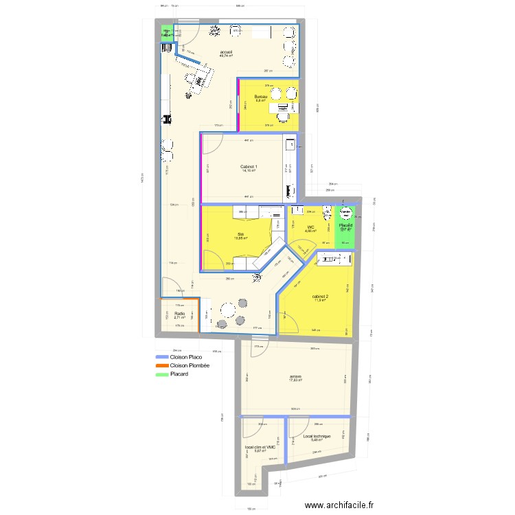 R Dinicica. Plan de 12 pièces et 132 m2