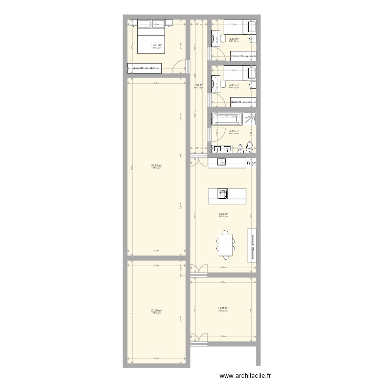 plano. Plan de 9 pièces et 133 m2