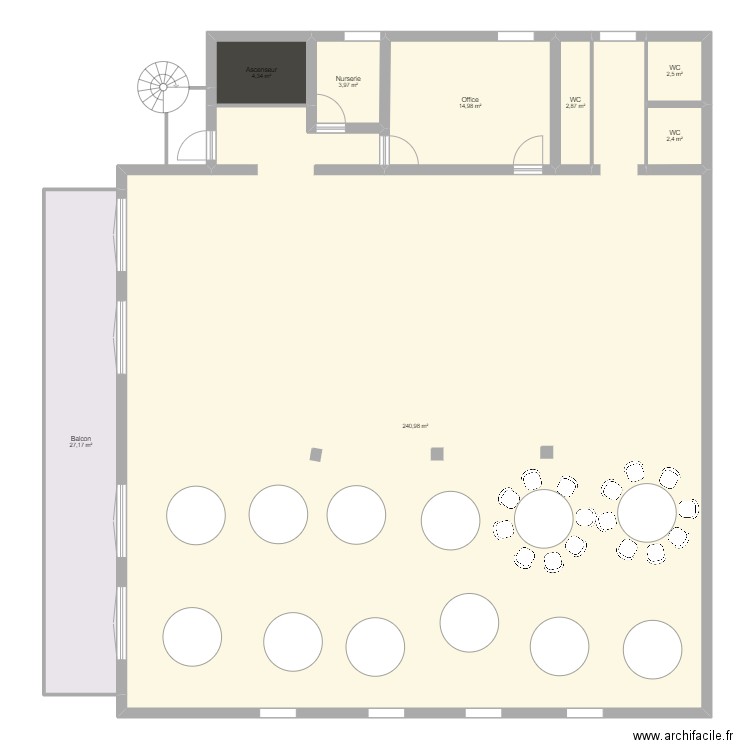 Plan de table 1. Plan de 8 pièces et 299 m2