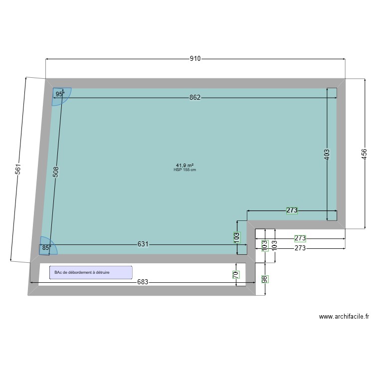 Piscine côtes existant. Plan de 1 pièce et 42 m2