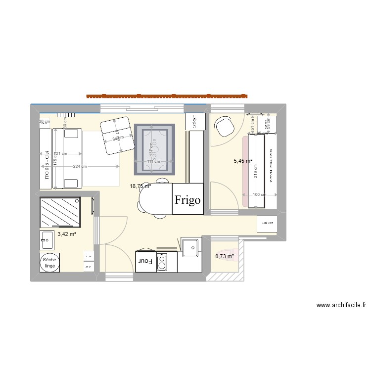 courchevel Aménagé + wc separe. Plan de 4 pièces et 28 m2