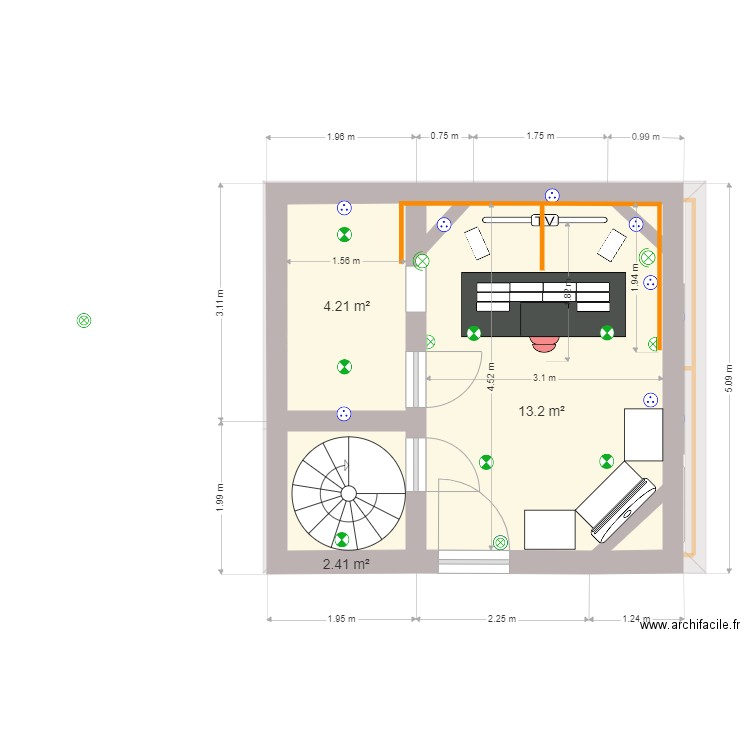 studio 4. Plan de 8 pièces et 43 m2