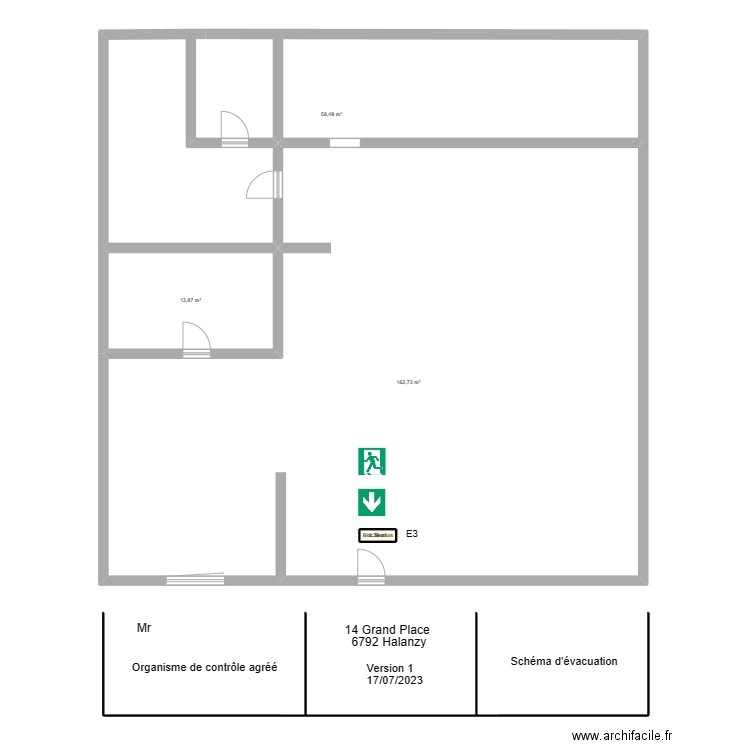 Schéma d'évacuation. Plan de 4 pièces et 236 m2