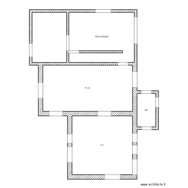 2509213 HATZFELD. Plan de 8 pièces et 149 m2