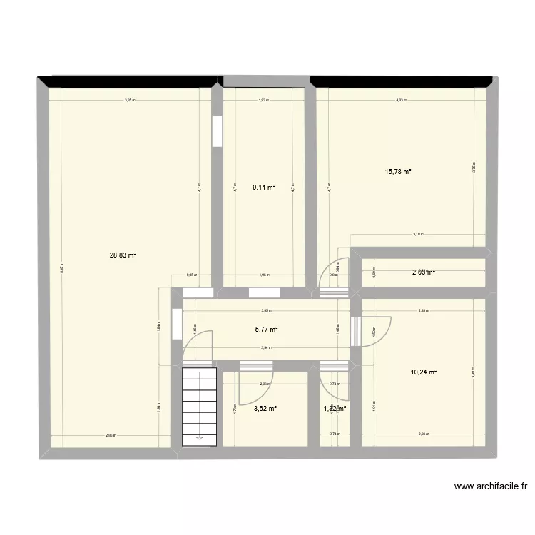 VINCENT AURIOL 1ER. Plan de 8 pièces et 77 m²